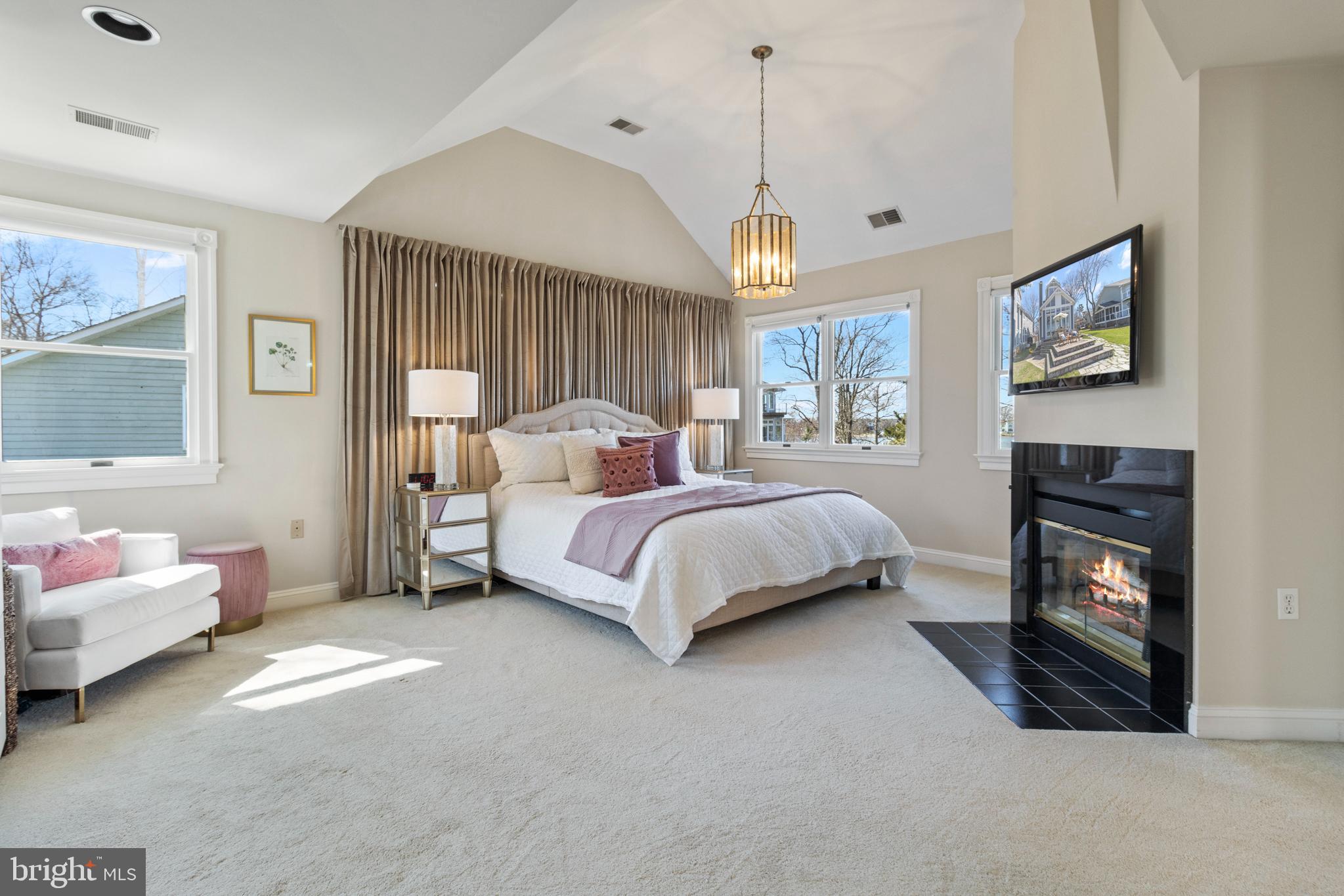 ARUNDEL ON THE BAY - Residential