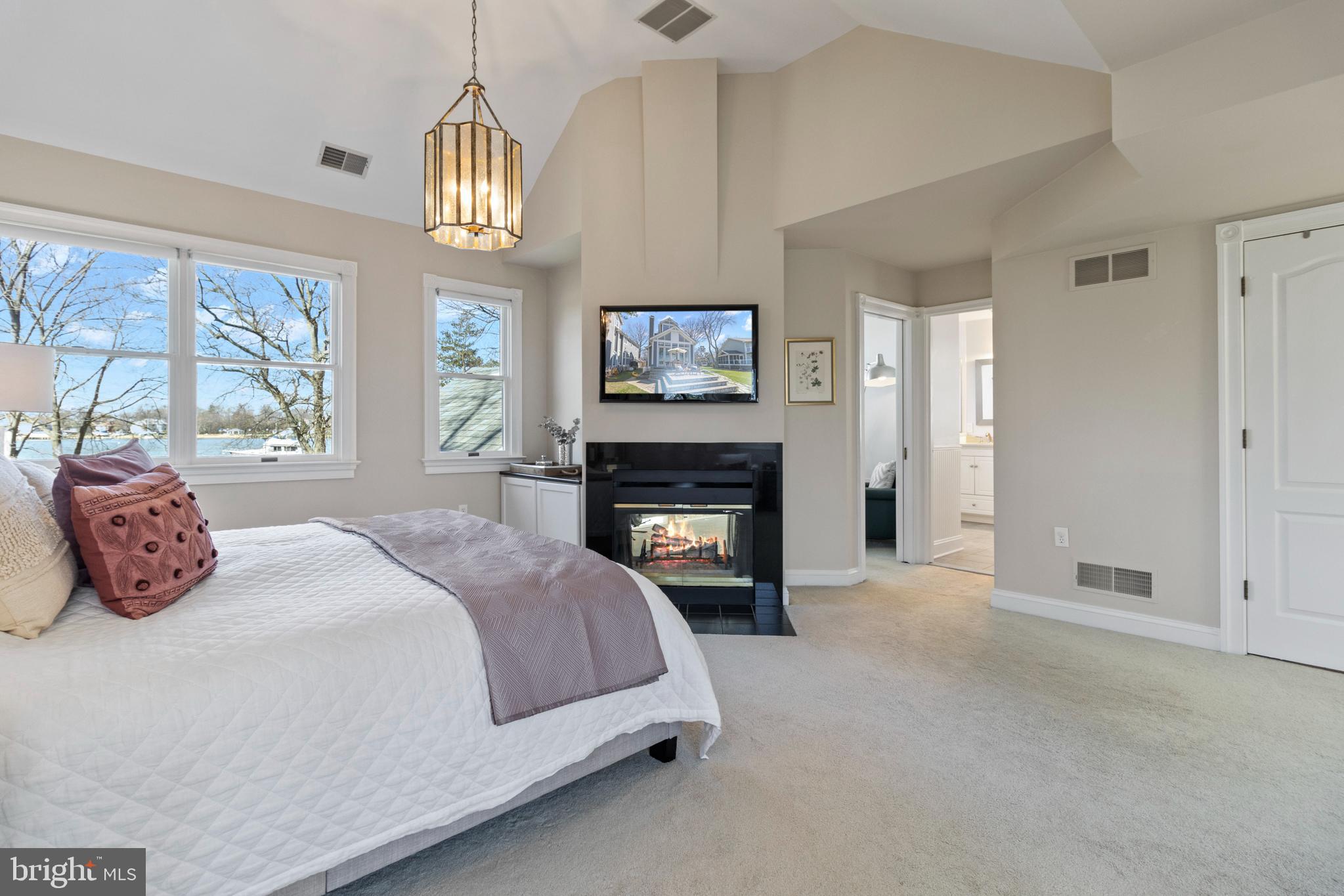 ARUNDEL ON THE BAY - Residential