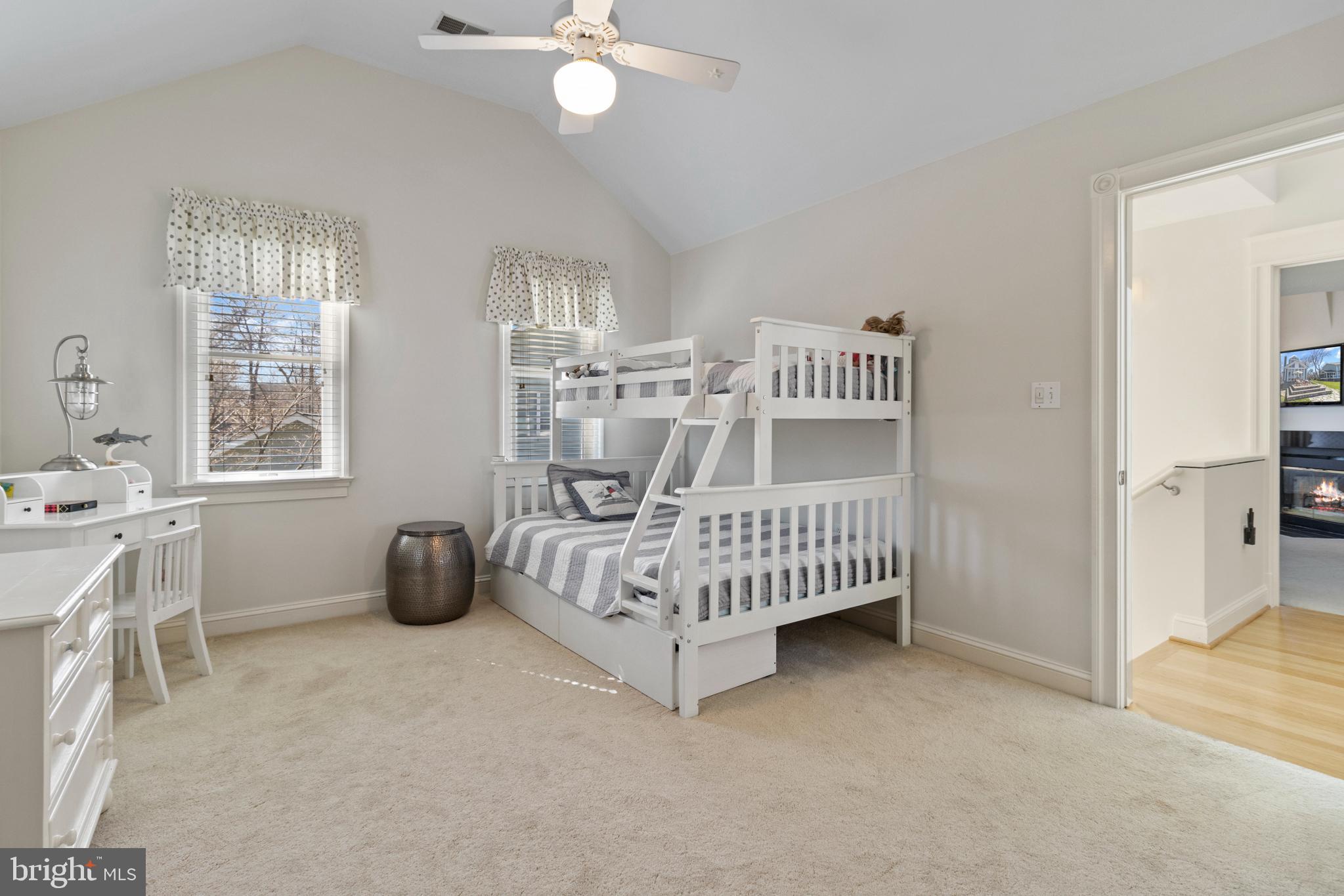 ARUNDEL ON THE BAY - Residential