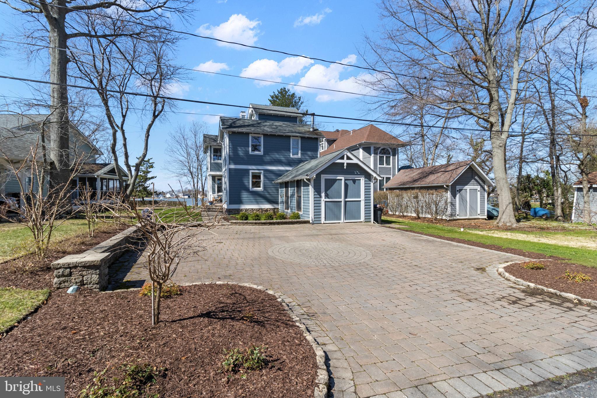 ARUNDEL ON THE BAY - Residential