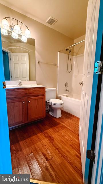 CATALPA HILLS TOWNHOUSES - Residential