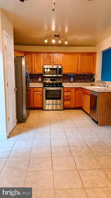 CATALPA HILLS TOWNHOUSES - Residential