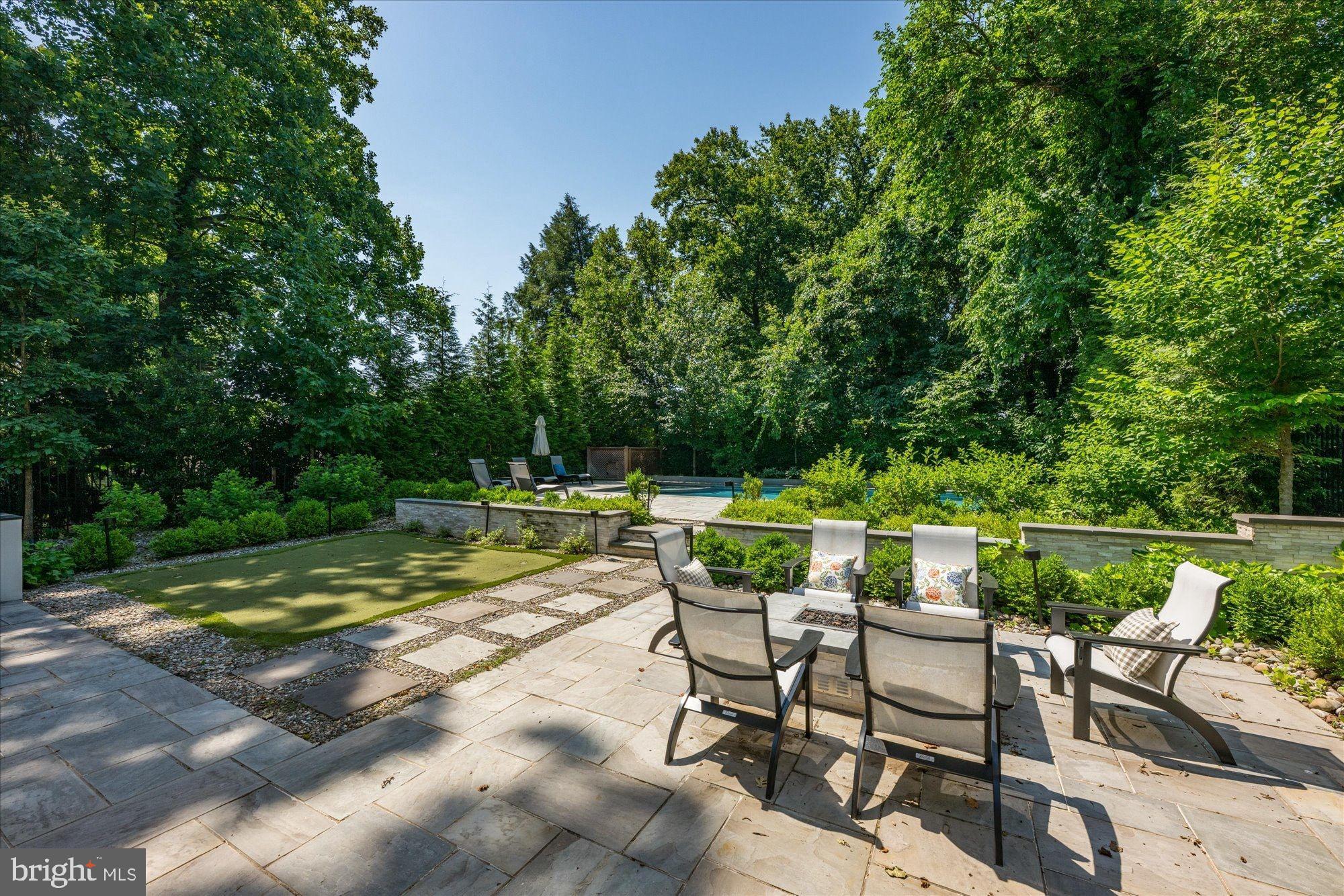 WOODMONT - Residential