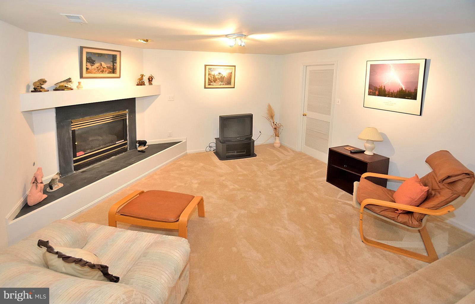 GREENS AT FAIR LAKES - Residential