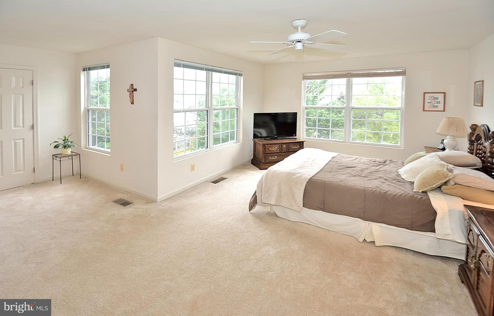 GREENS AT FAIR LAKES - Residential