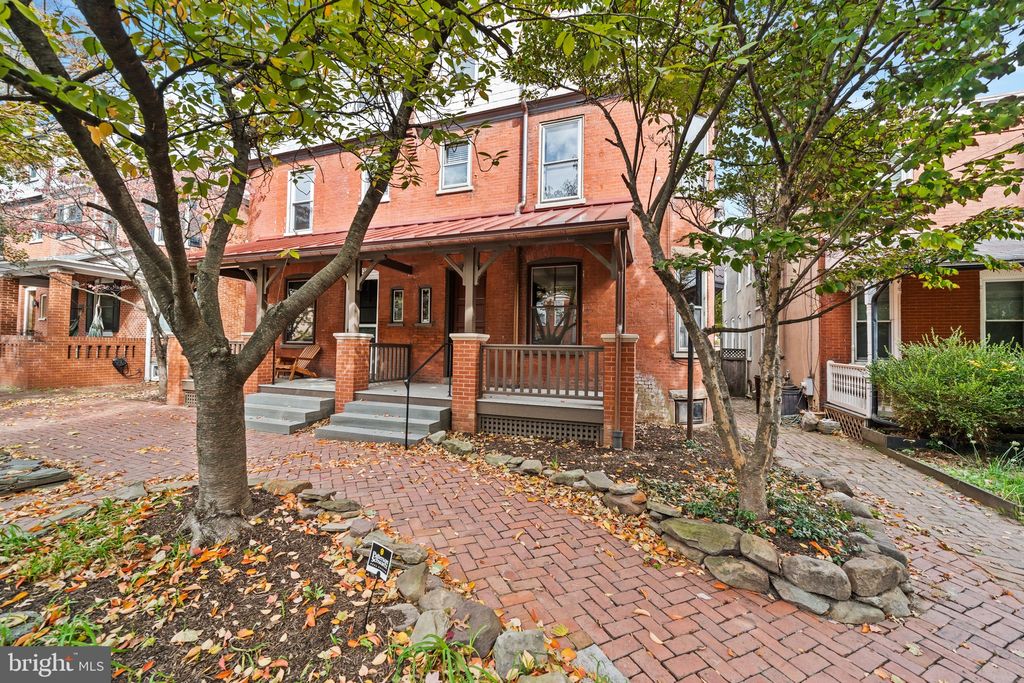 Photo of 1331 Shallcross Avenue, WILMINGTON, DE 19806 (MLS # DENC2092058)