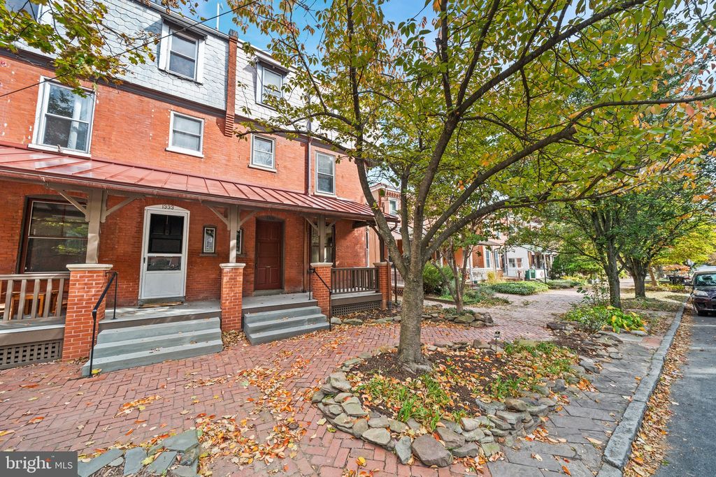 Photo of 1331 Shallcross Avenue, WILMINGTON, DE 19806 (MLS # DENC2092058)