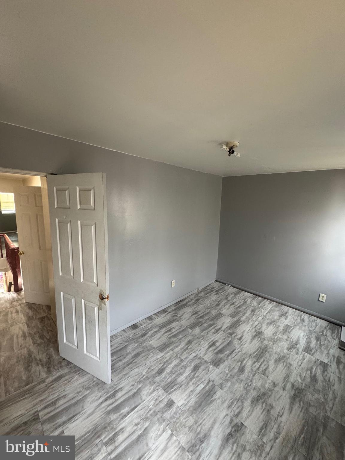 CHARLES VILLAGE - Residential