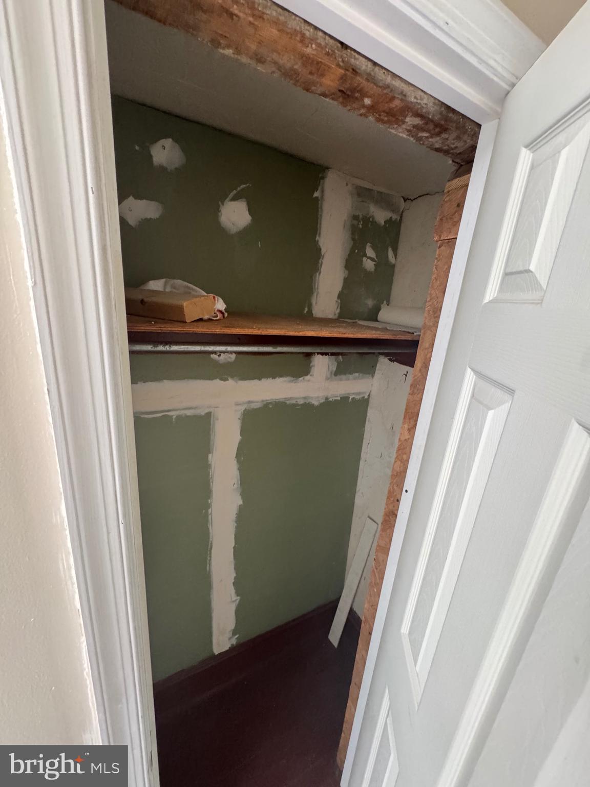 CHARLES VILLAGE - Residential