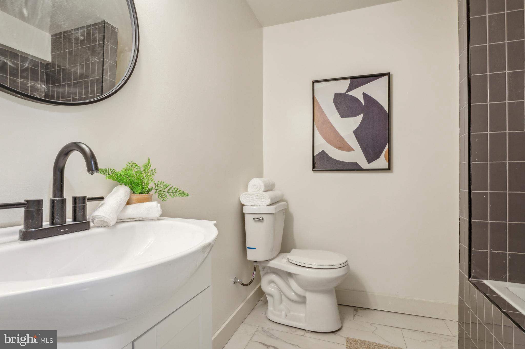 OLDE KENSINGTON - Residential