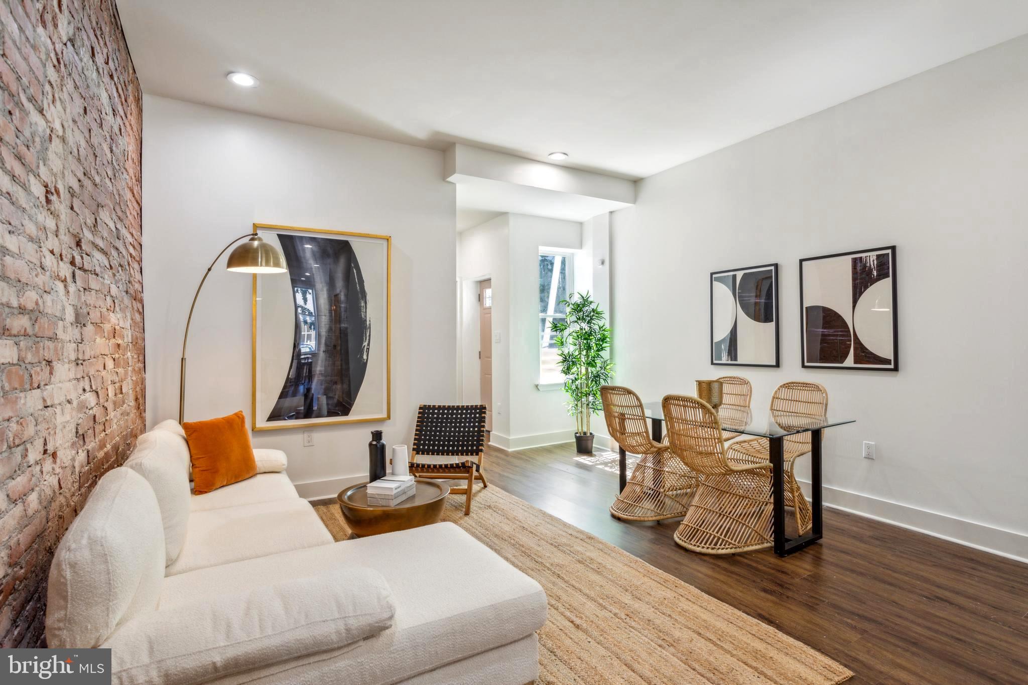 OLDE KENSINGTON - Residential