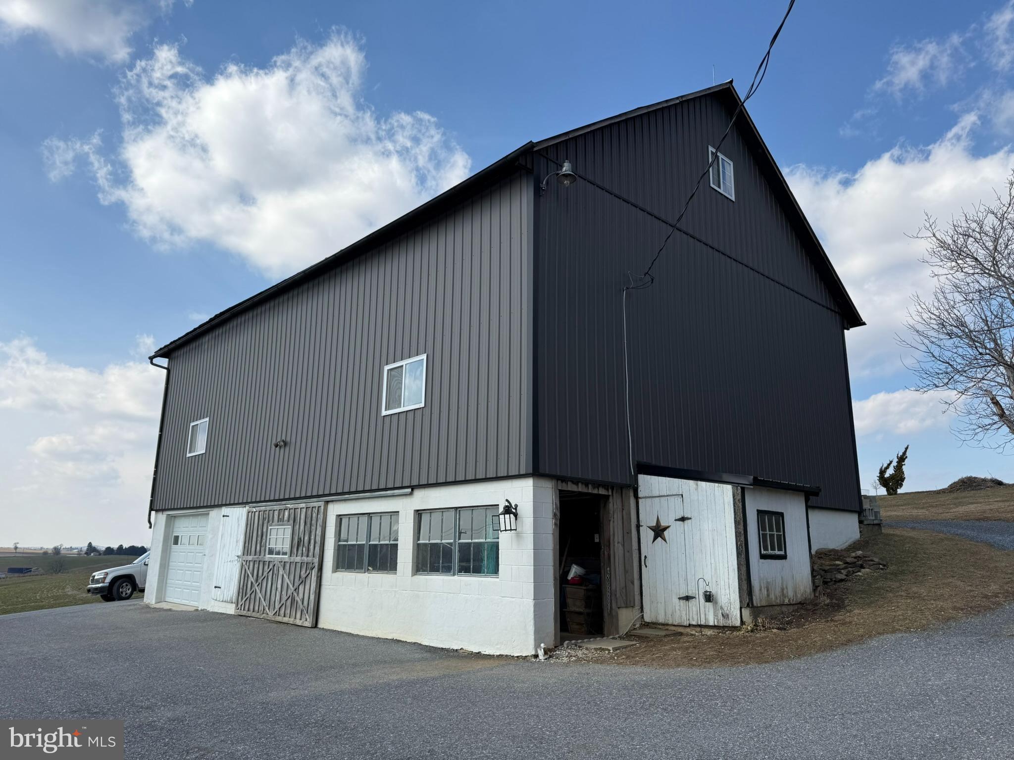 1511 MAIN STREET