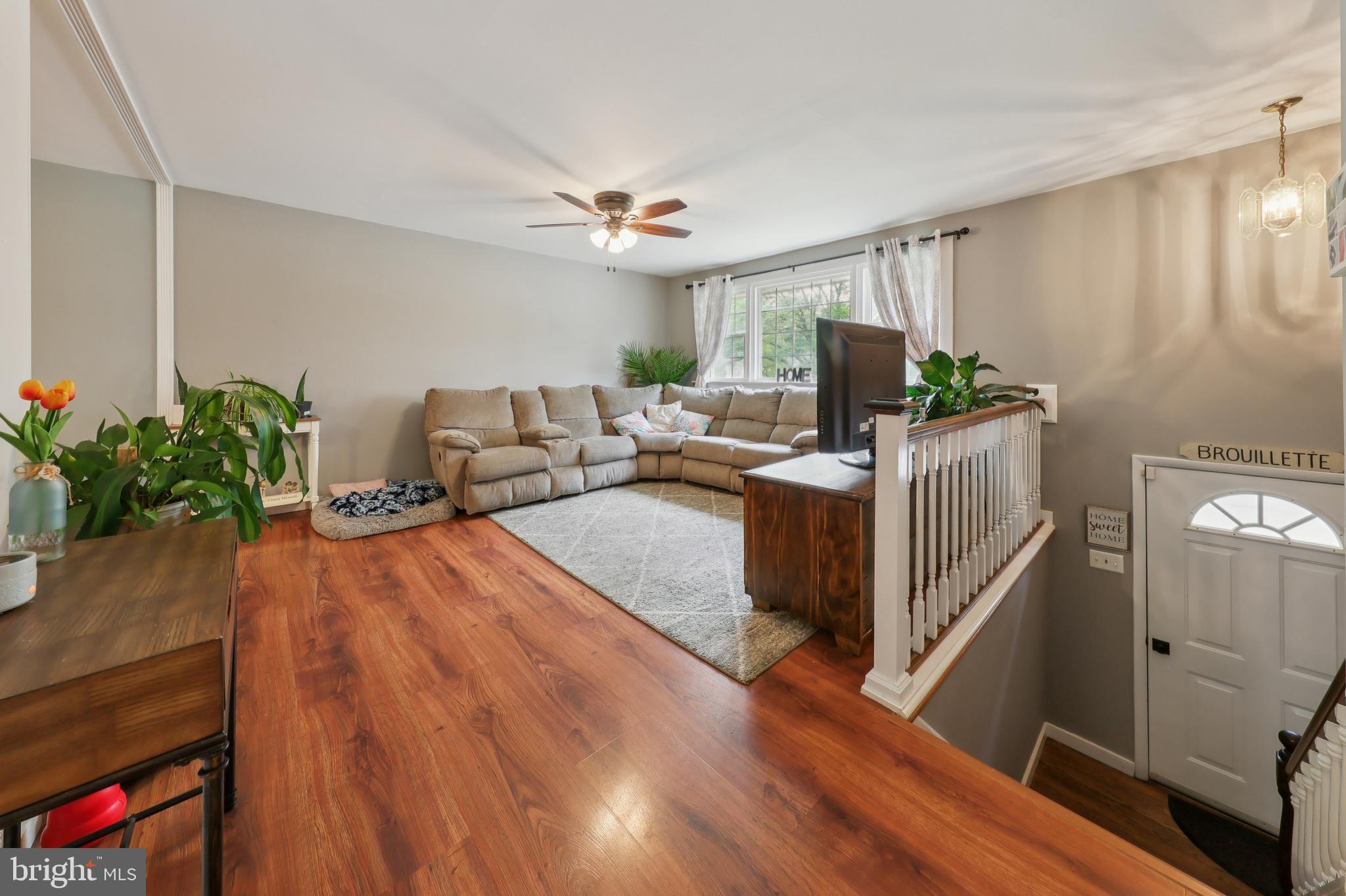 944 RAHWAY DRIVE