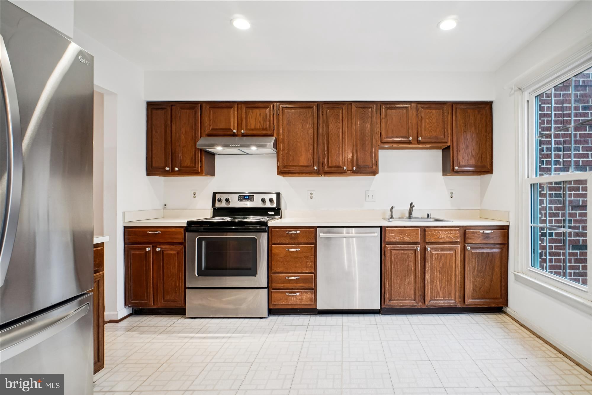 COUNTRY CREEK - Residential