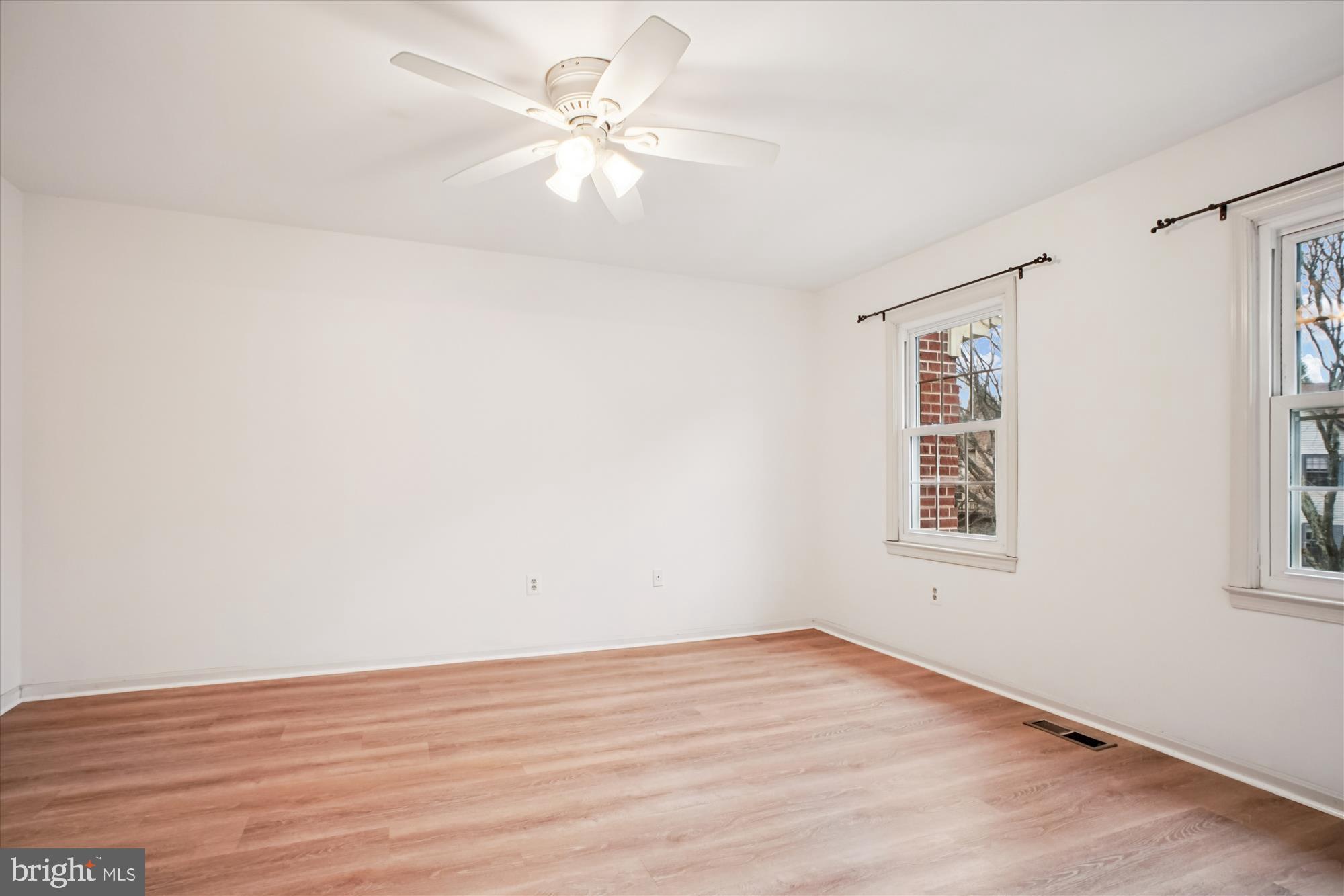 COUNTRY CREEK - Residential