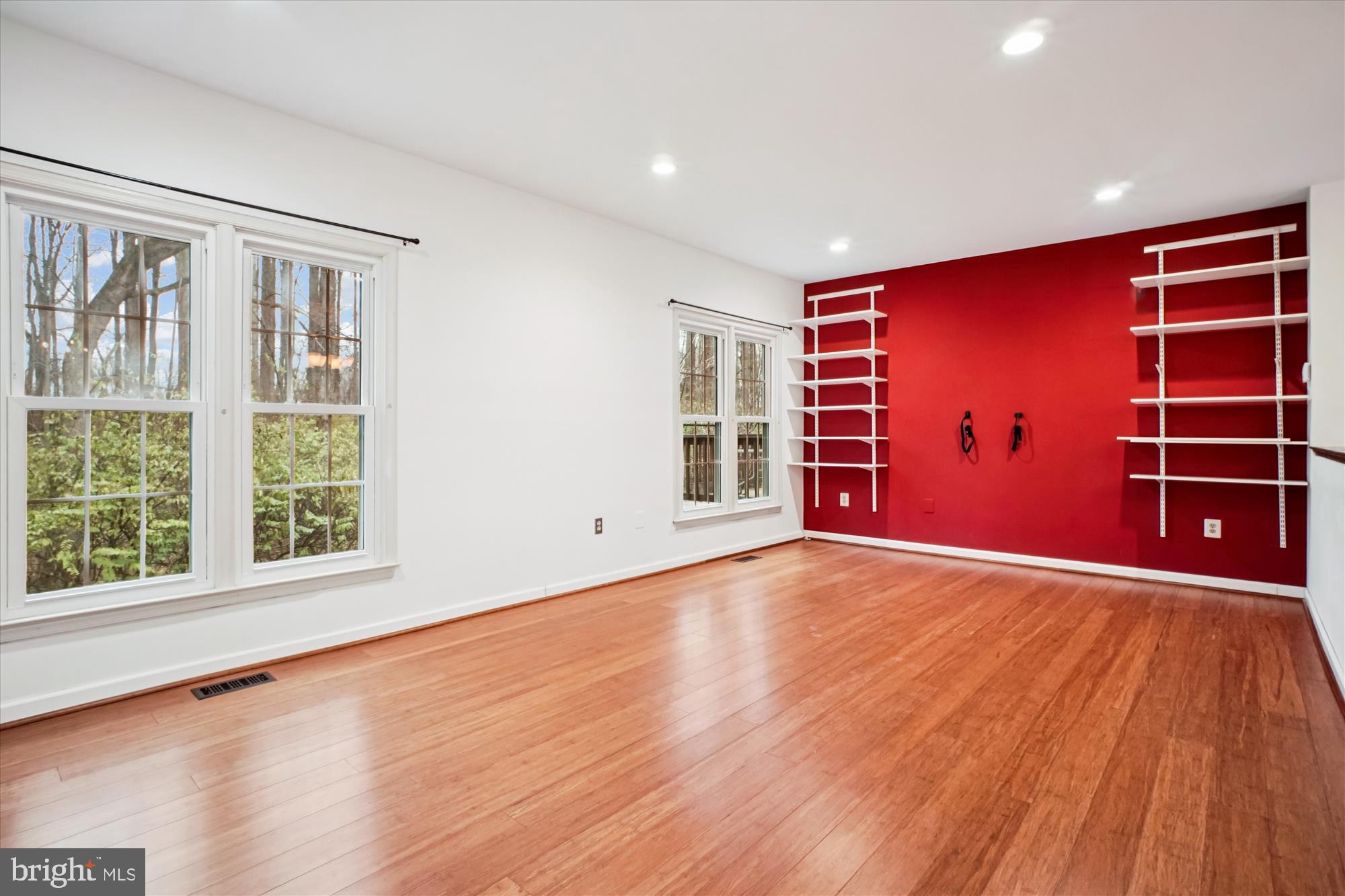 COUNTRY CREEK - Residential