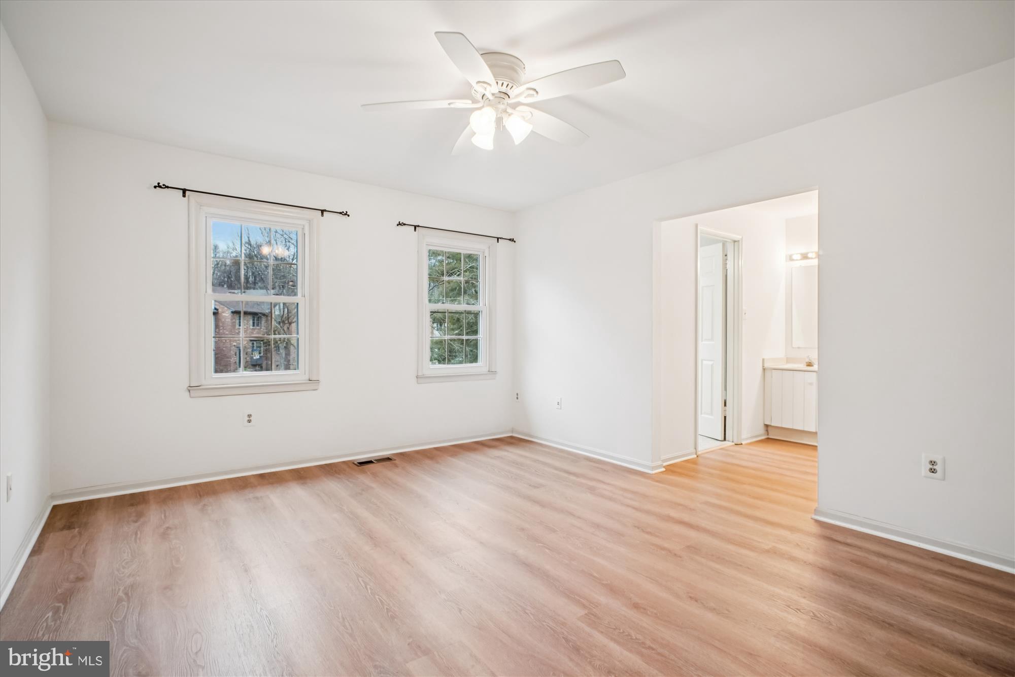 COUNTRY CREEK - Residential