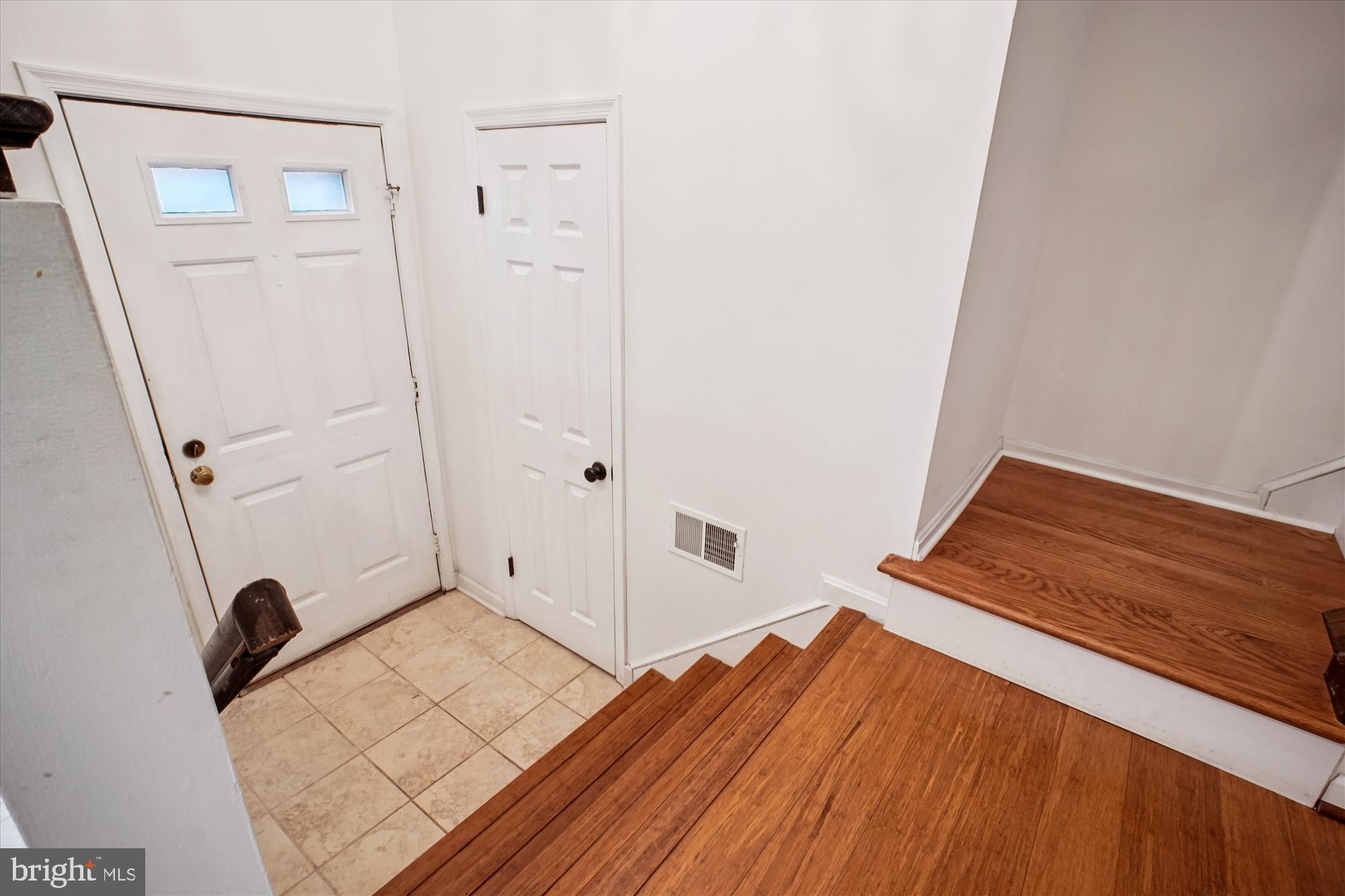 COUNTRY CREEK - Residential