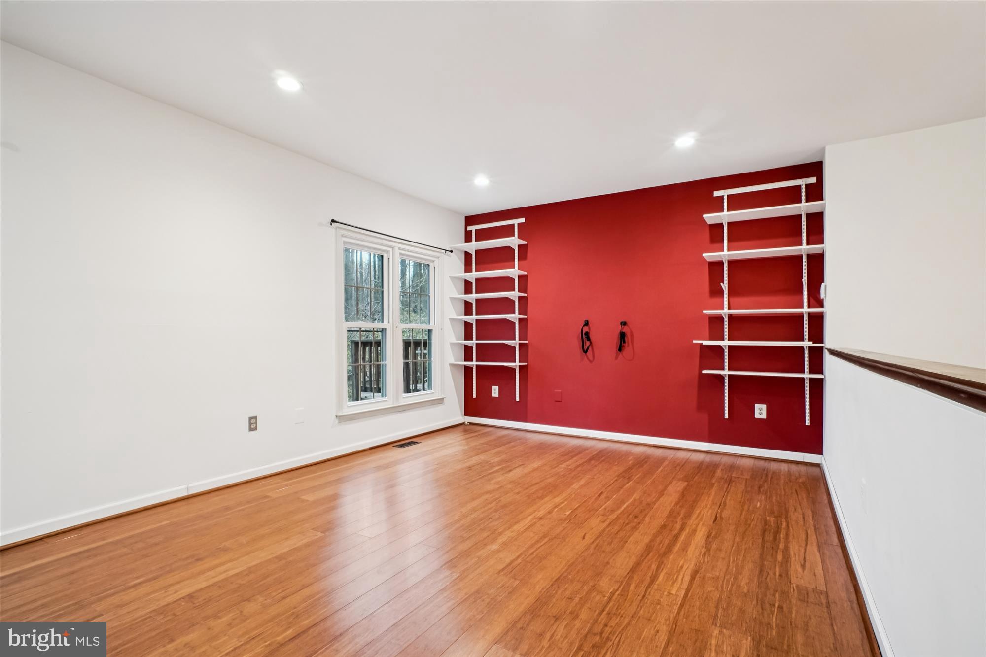 COUNTRY CREEK - Residential