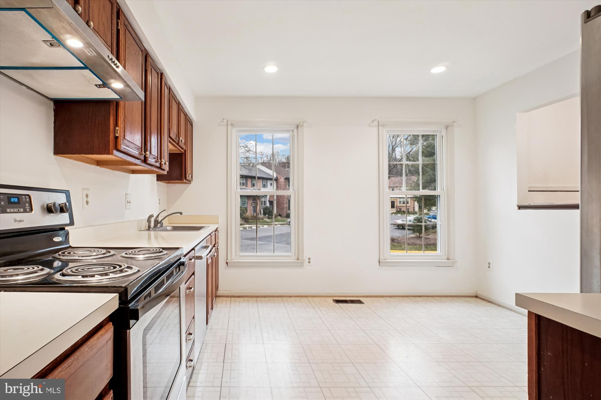 COUNTRY CREEK - Residential