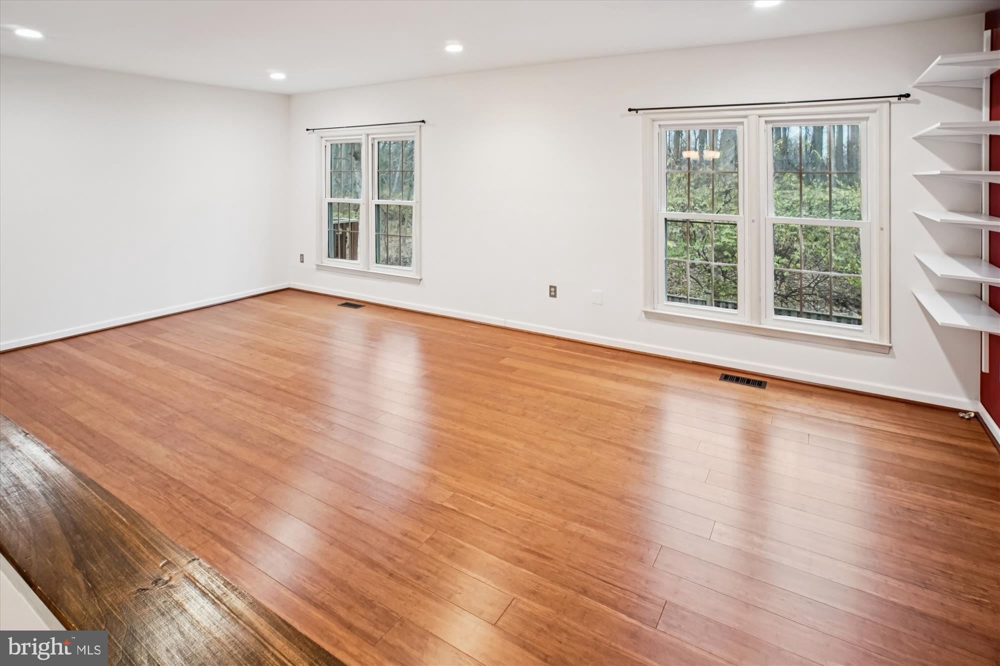 COUNTRY CREEK - Residential