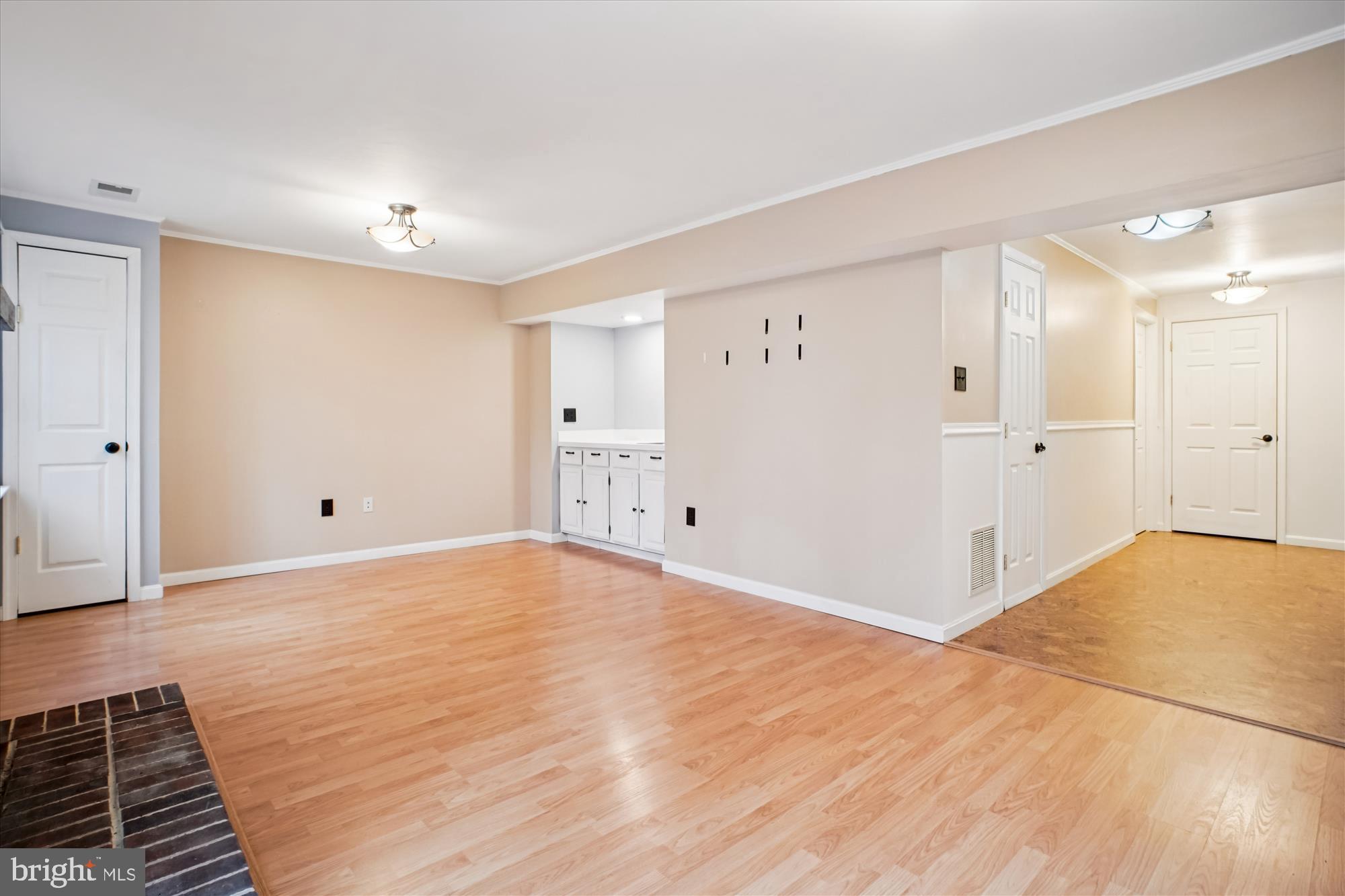 COUNTRY CREEK - Residential