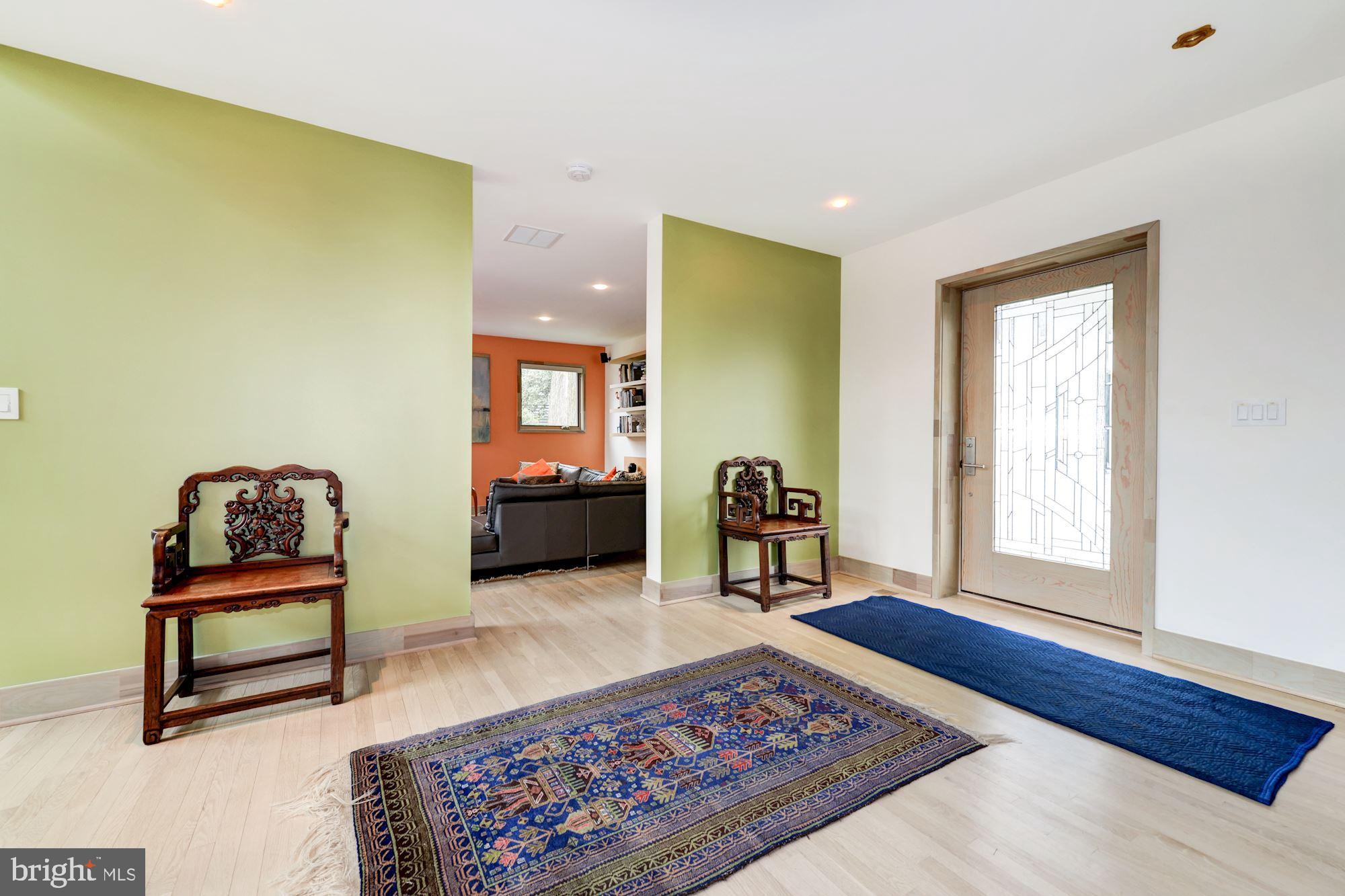 HILLSIDE MANOR - Residential