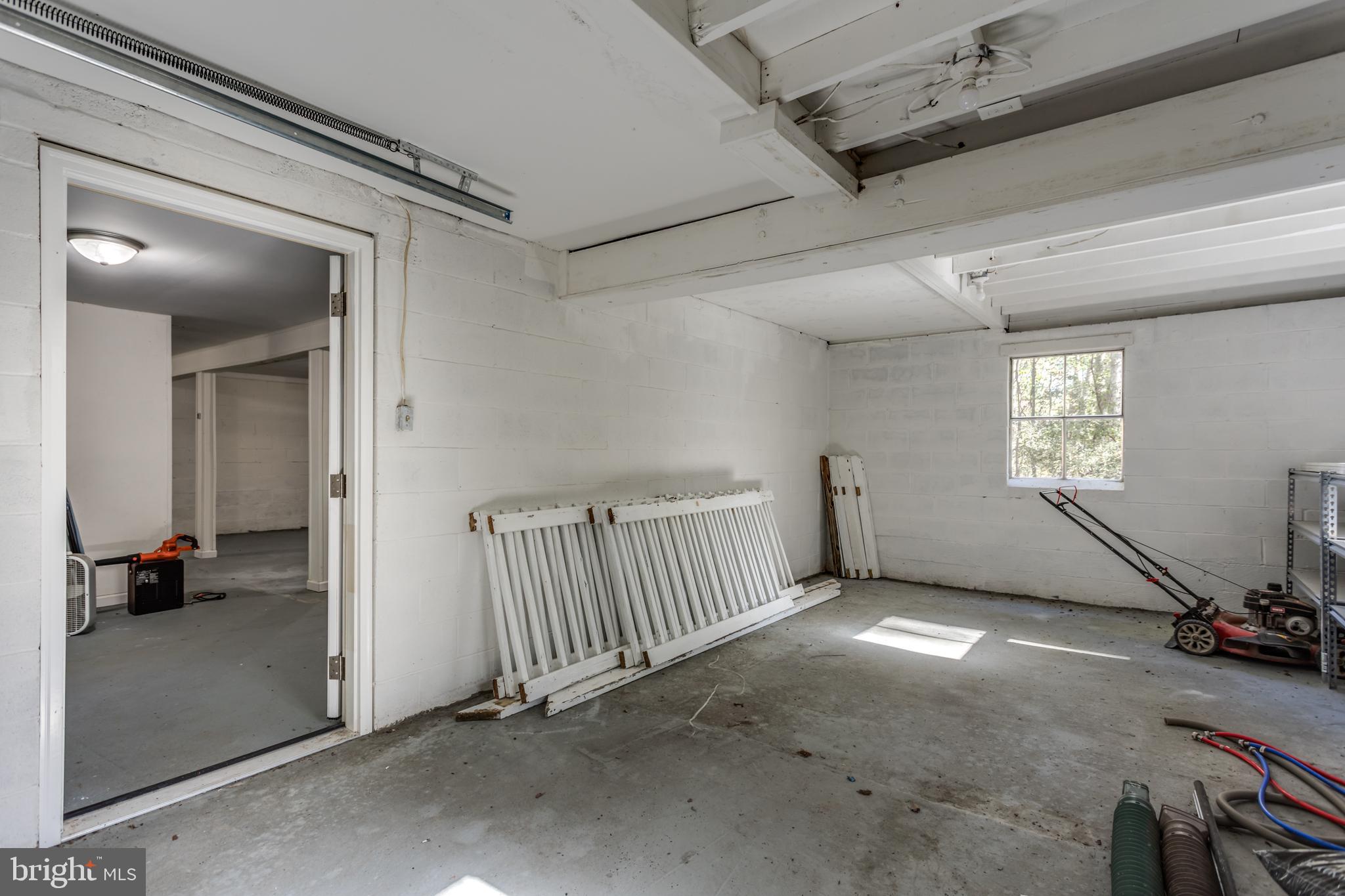 SLEEPY HOLLOW - Residential