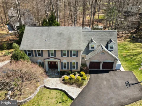4825 Bentonbrook Drive, Fairfax, VA MLS: VAFX2226530