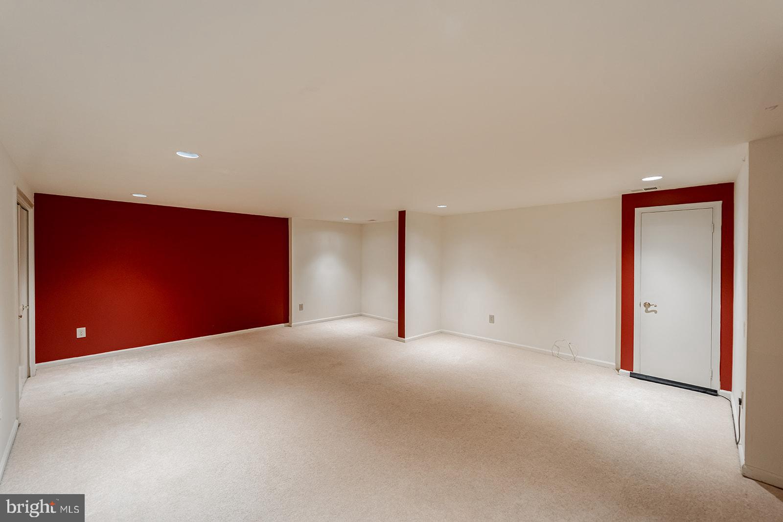 TUCKERMAN STATION - Residential Lease