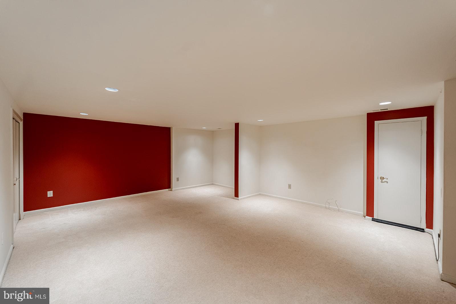 TUCKERMAN STATION - Residential Lease