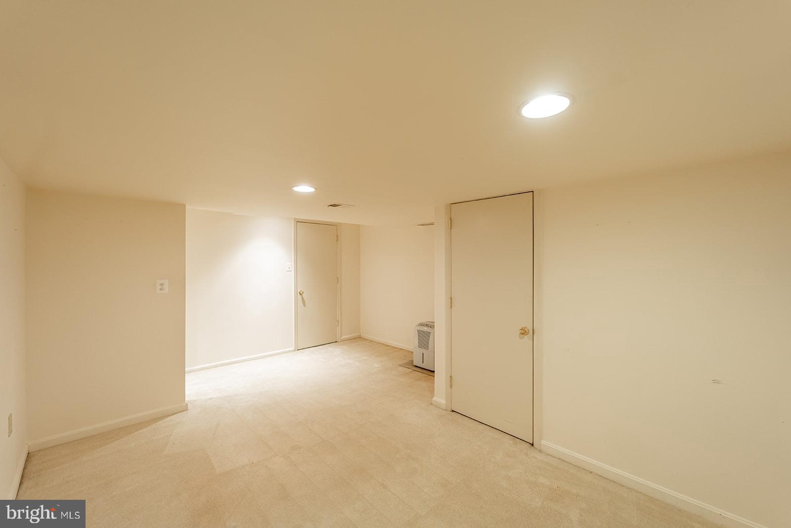 TUCKERMAN STATION - Residential Lease