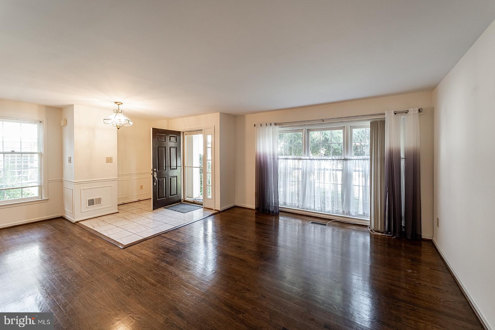 TUCKERMAN STATION - Residential Lease