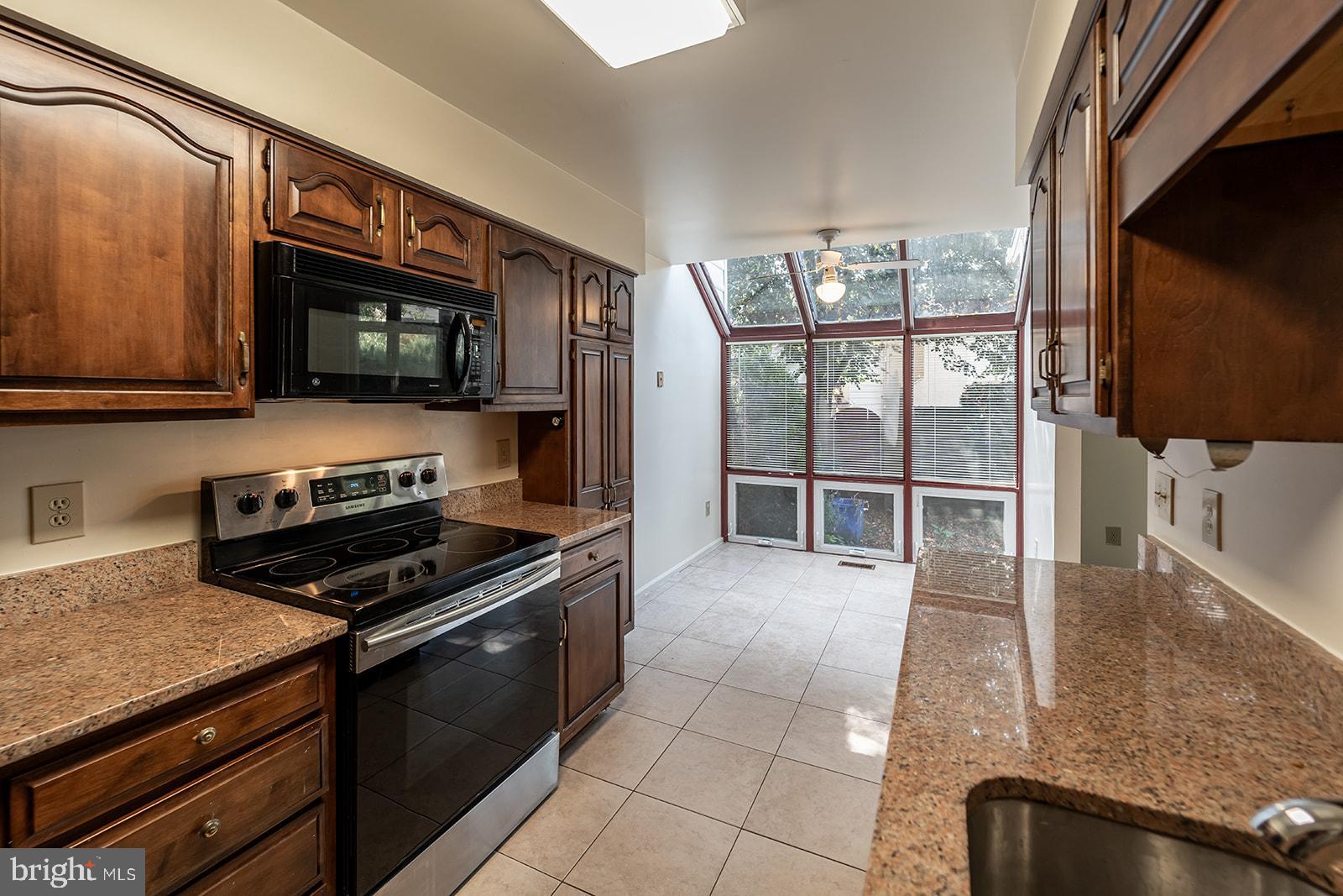 TUCKERMAN STATION - Residential Lease