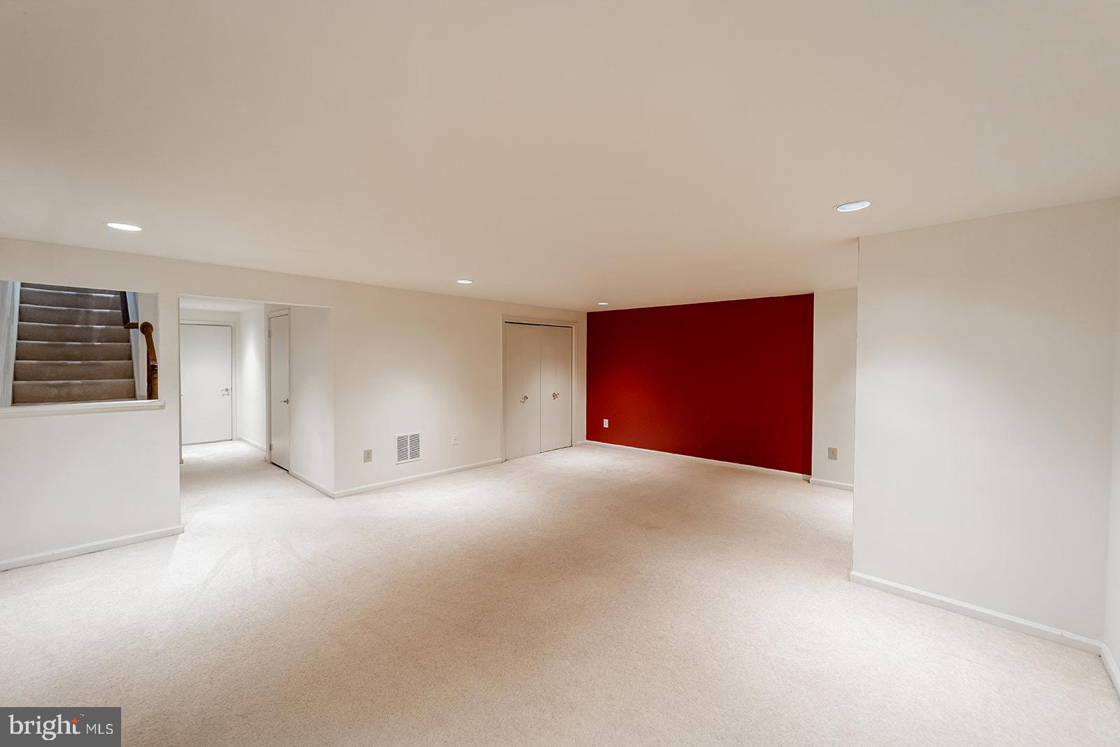 TUCKERMAN STATION - Residential Lease