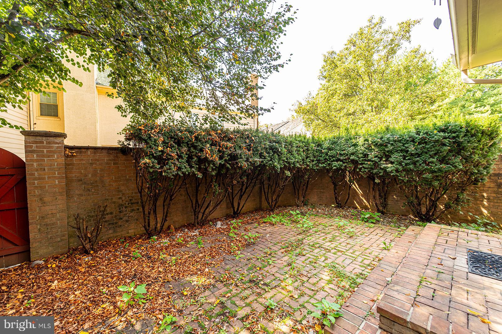 TUCKERMAN STATION - Residential Lease