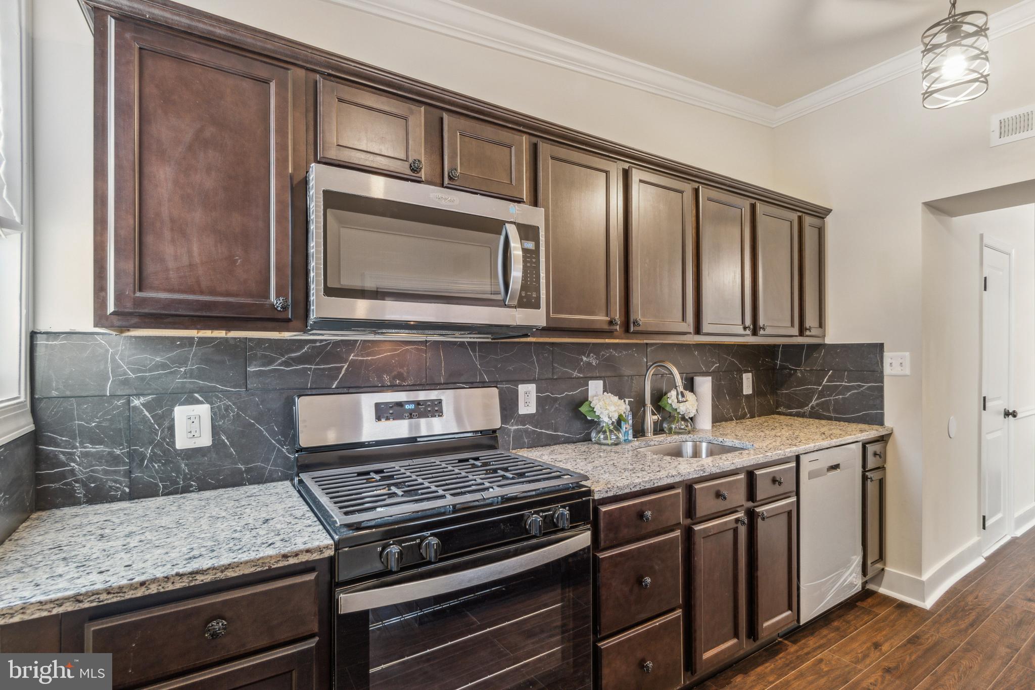 CLAREMONT-FREEDOM - Residential