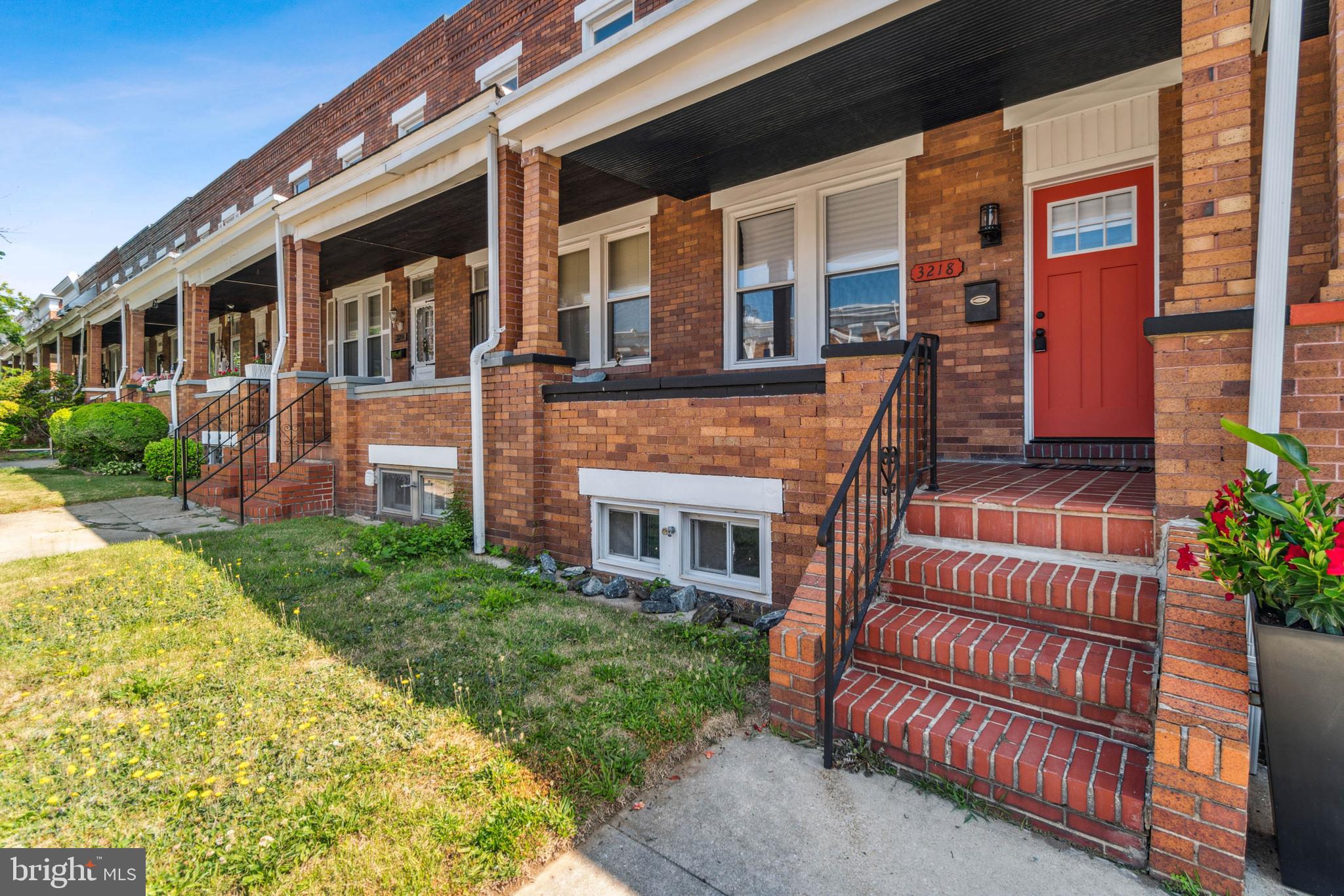 CLAREMONT-FREEDOM - Residential