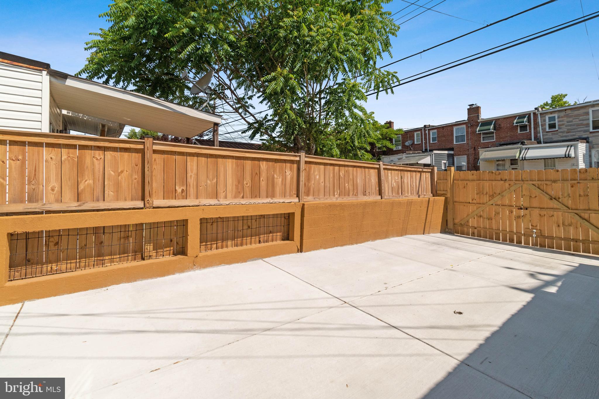 CLAREMONT-FREEDOM - Residential