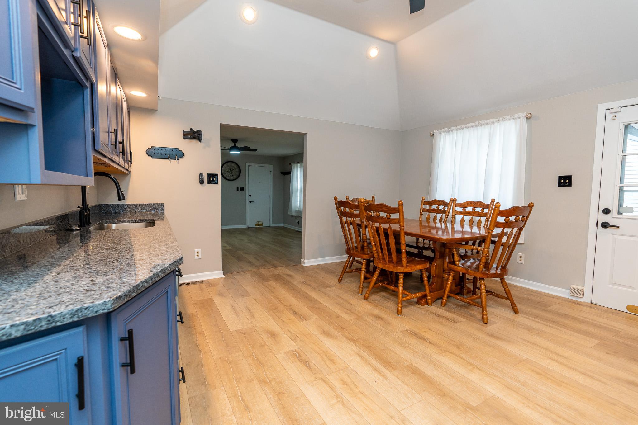 ROSEWALD BEACH - Residential