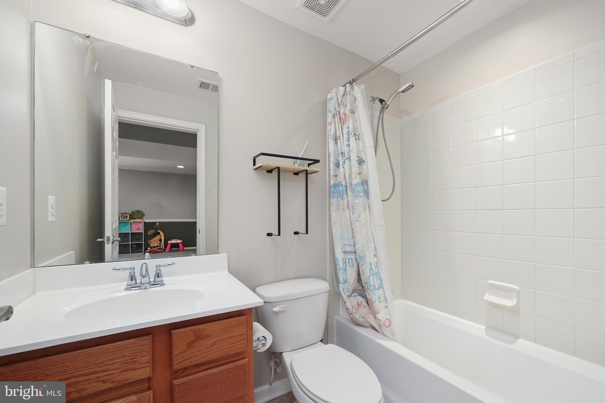 PORT POTOMAC - Residential