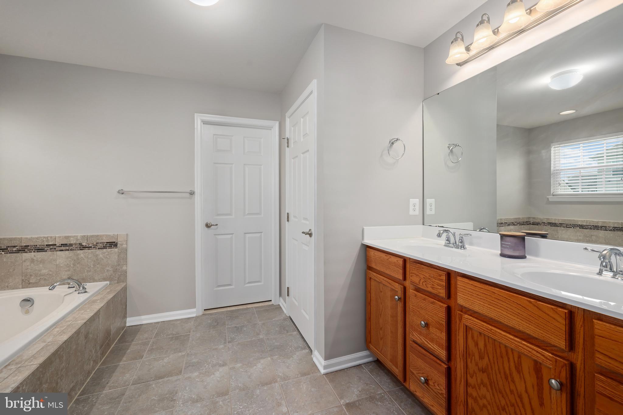 PORT POTOMAC - Residential