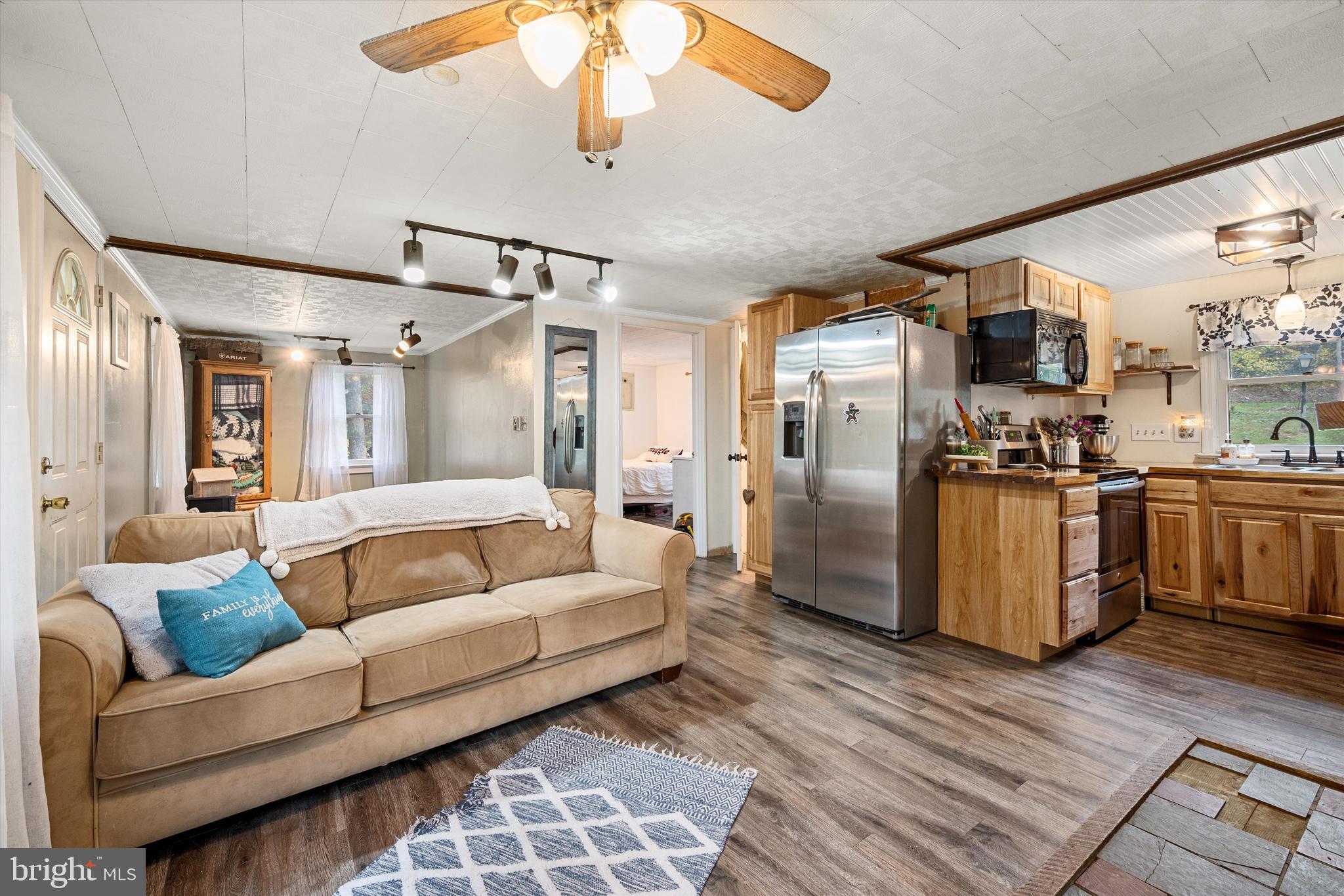 PIN OAK - Residential