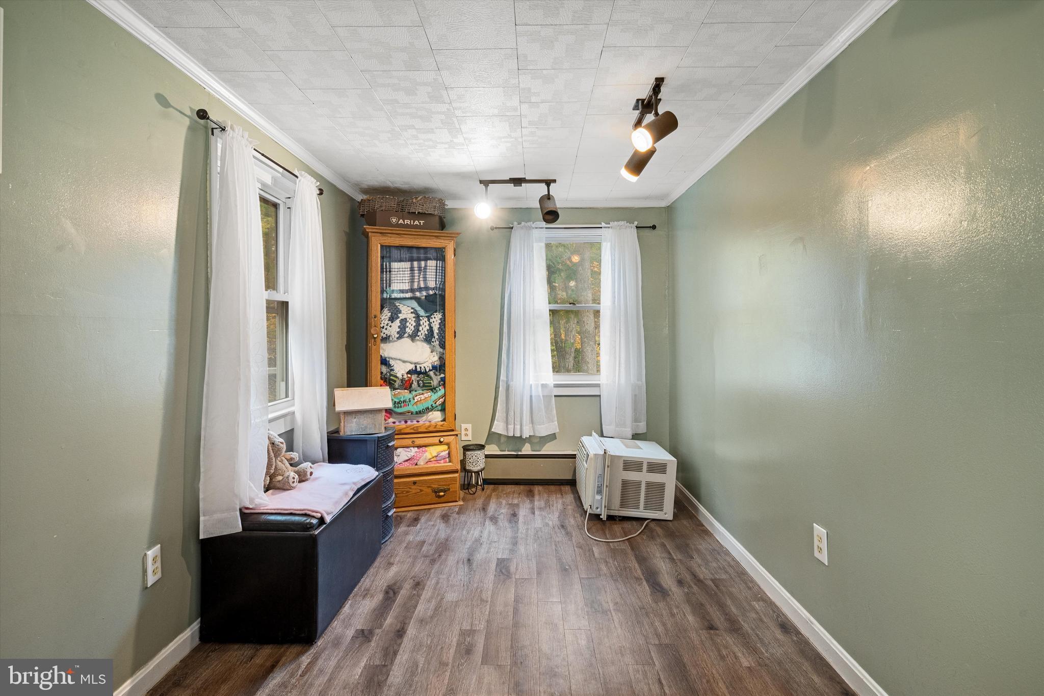 PIN OAK - Residential