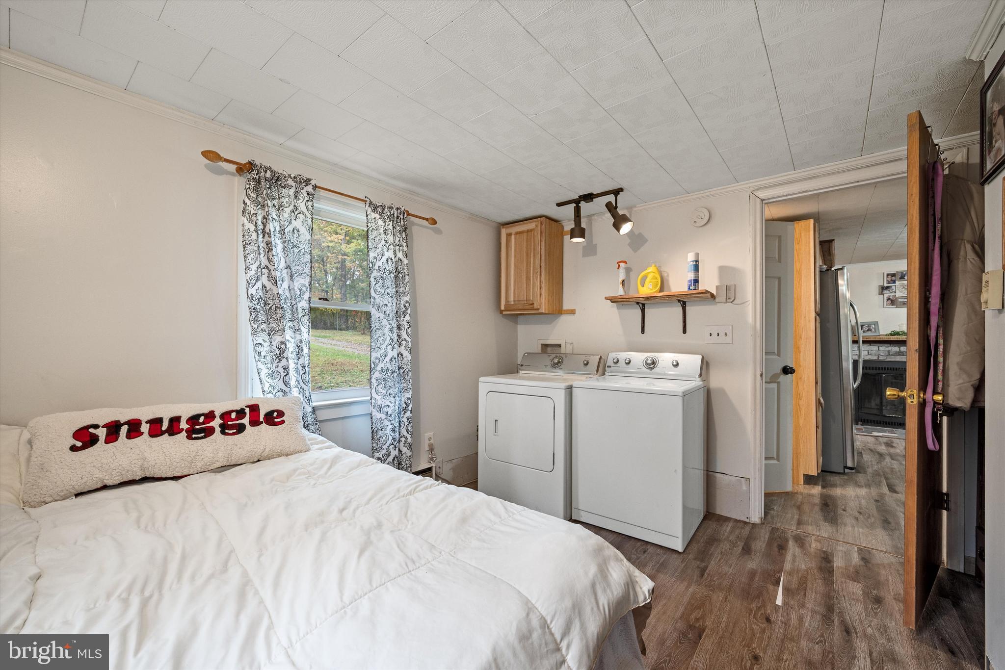 PIN OAK - Residential