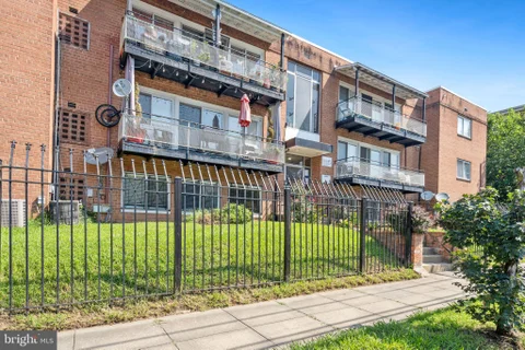 MLS: DCDC2266890