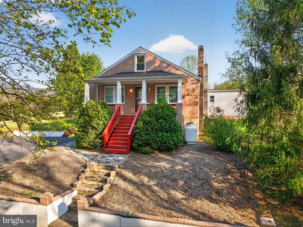 Photo of 6156 Stonewall Jackson Highway, FRONT ROYAL, VA 22630 (MLS # VAWR2014018)