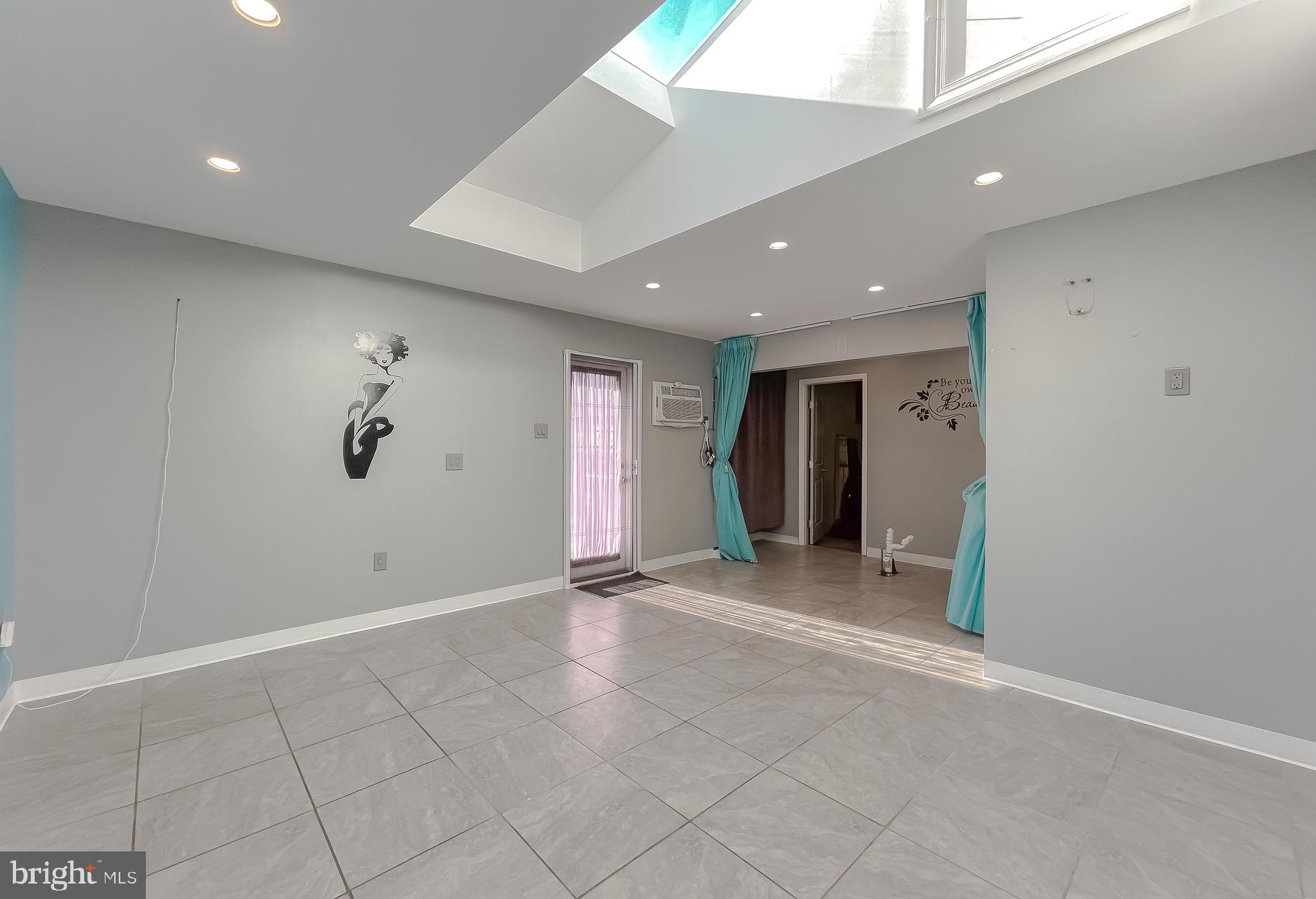 CARRINGTON - Residential