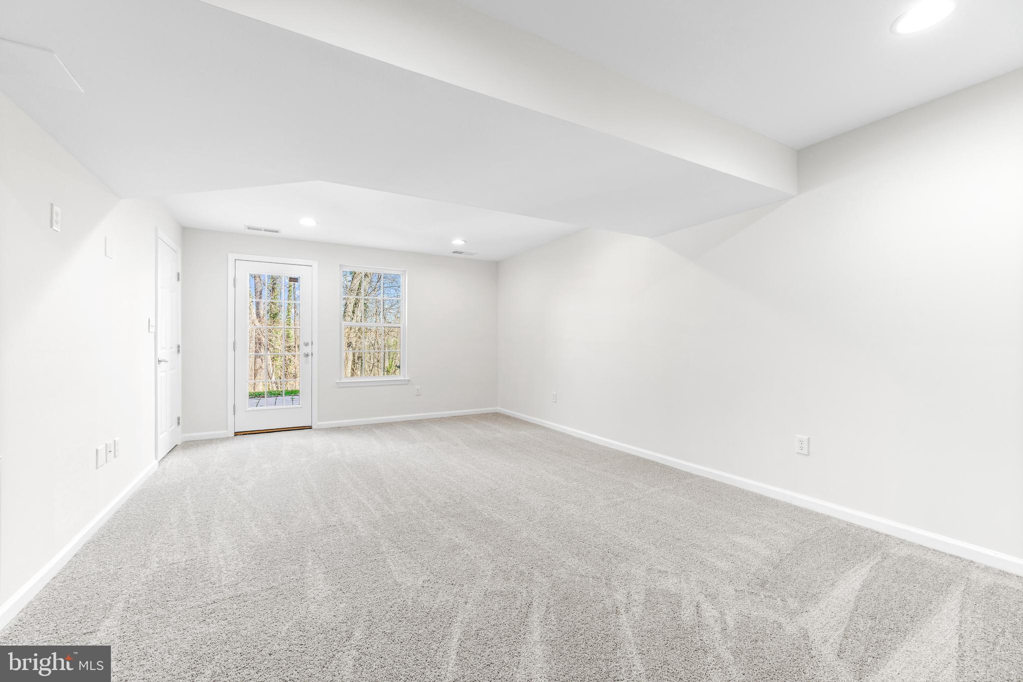 WYNDHOLME WOODS - Residential