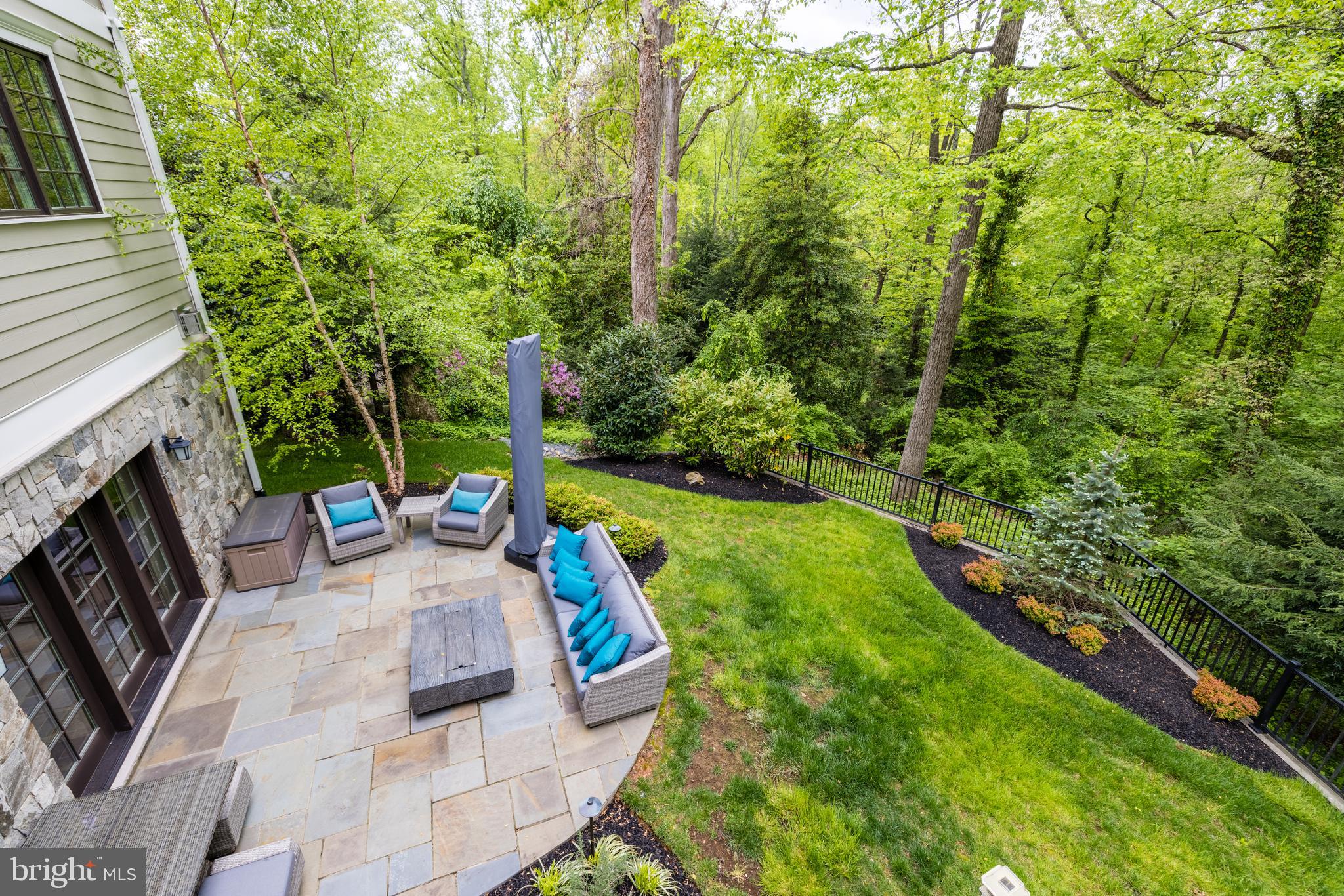 SALONA VILLAGE - Residential